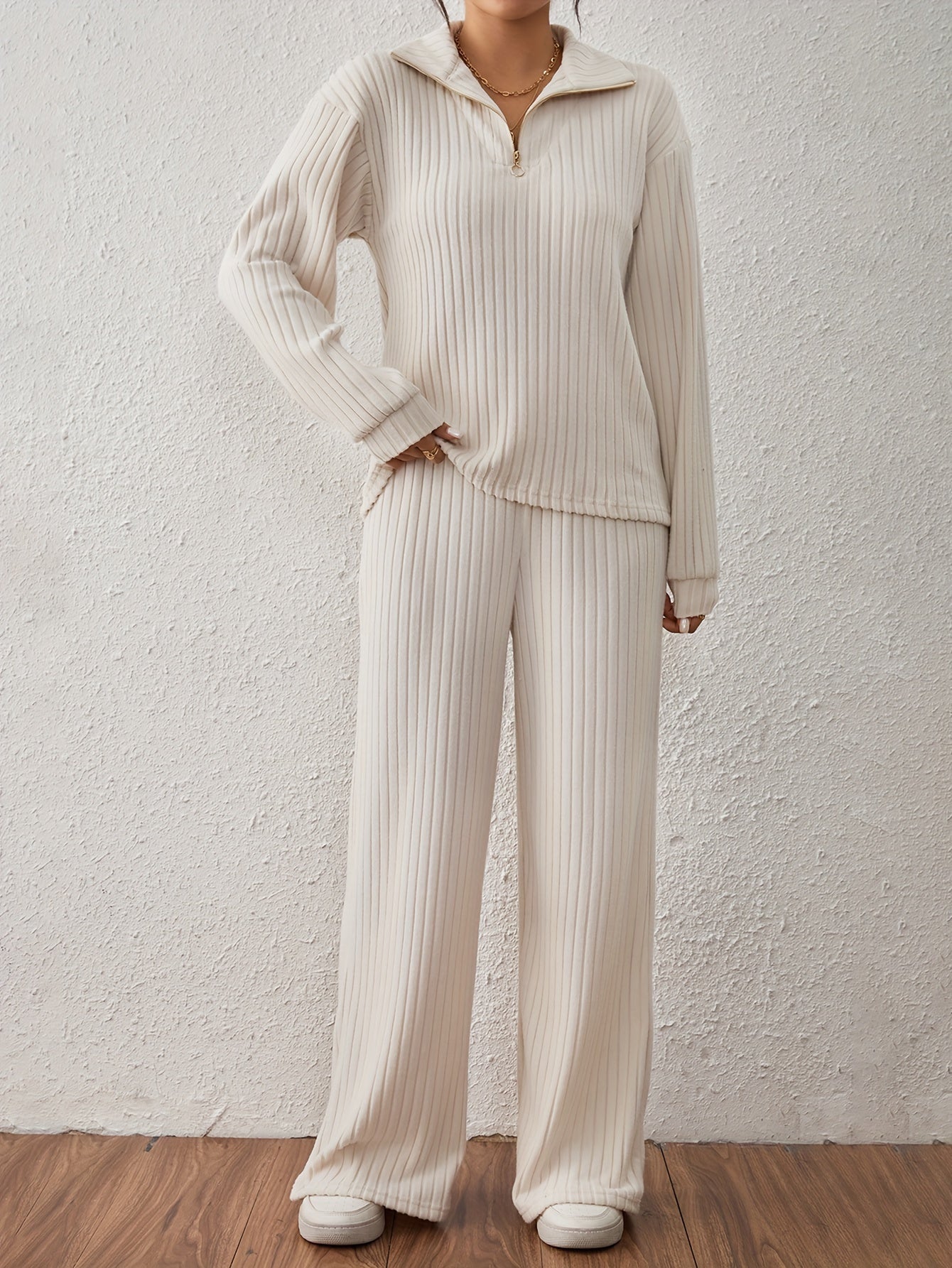 Noelia – Ribbed Lounge Set
