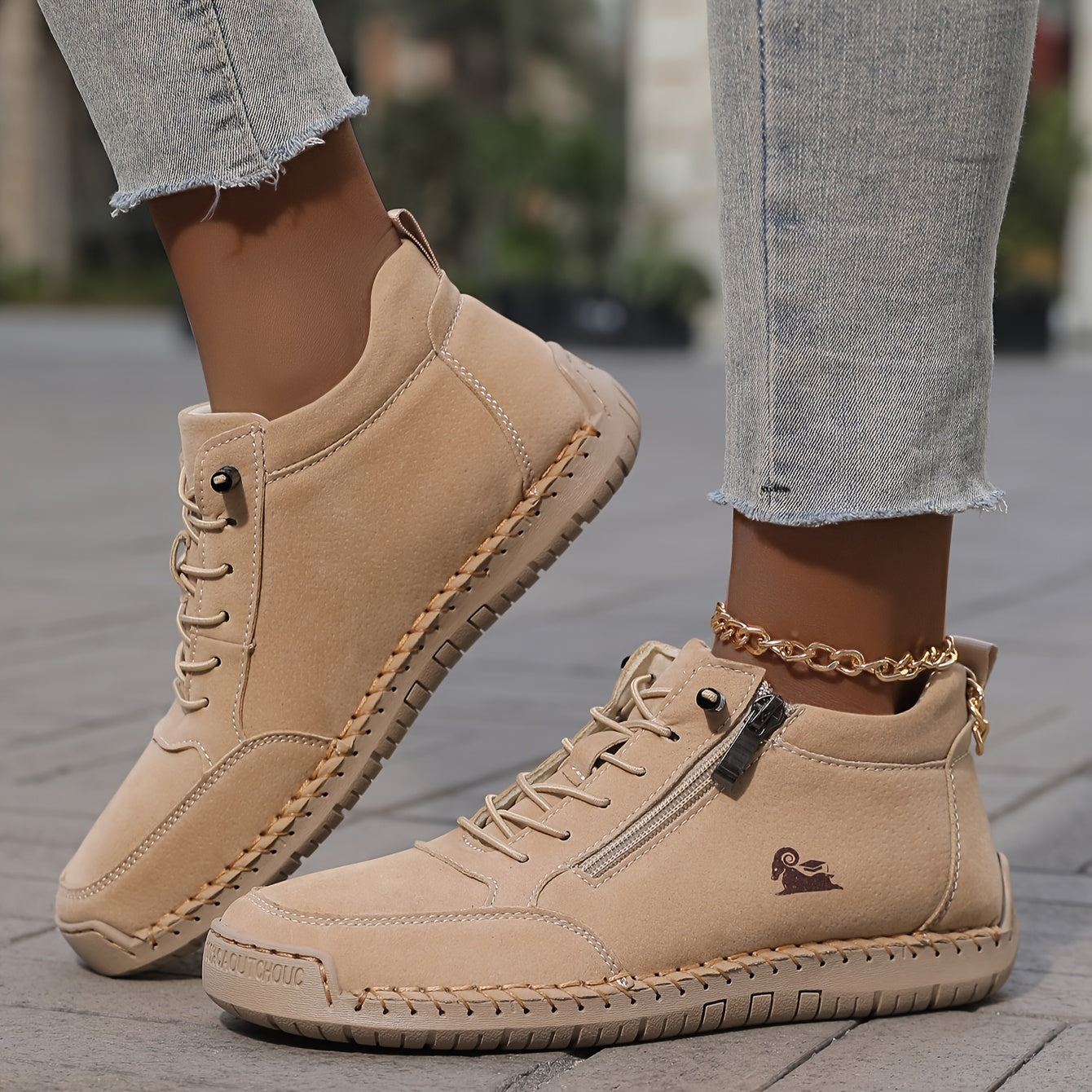 Émy™ | Comfort Sneakers for Therapeutic Relief