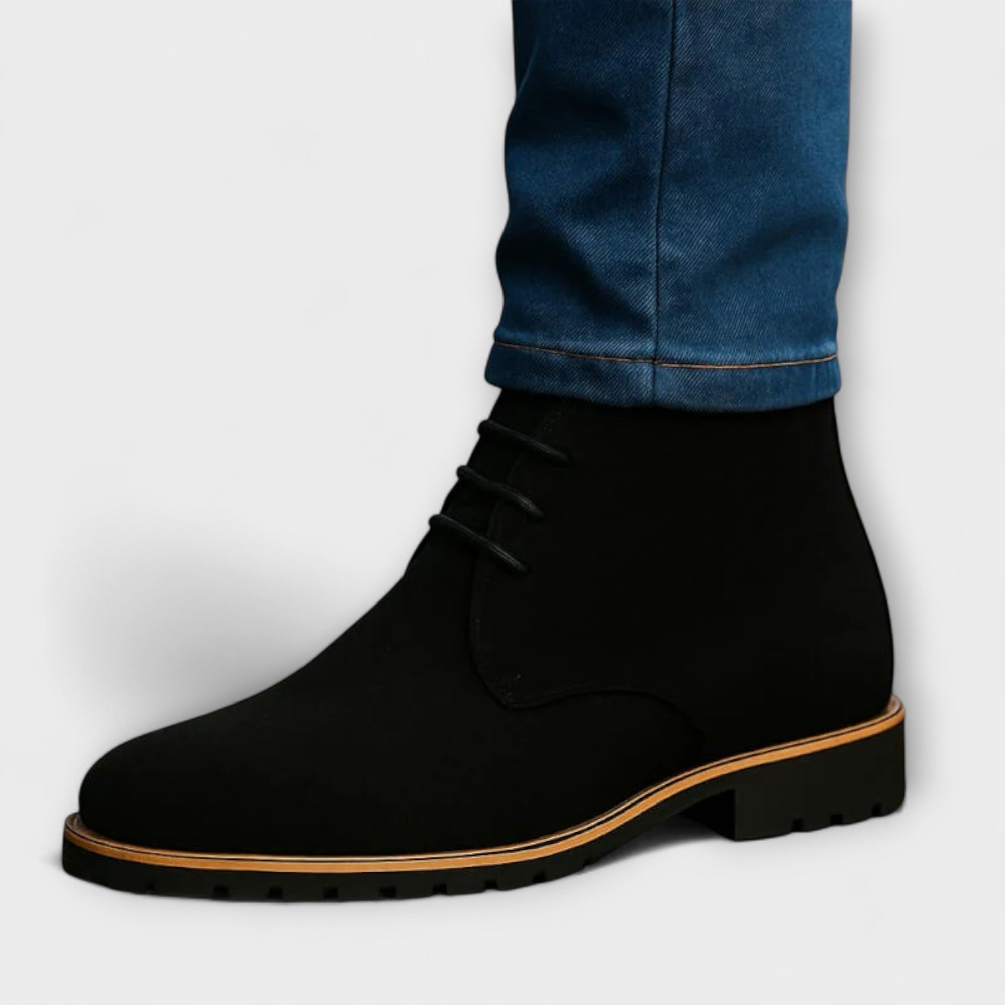 Wilfred – Men’s Classic Chukka Boots