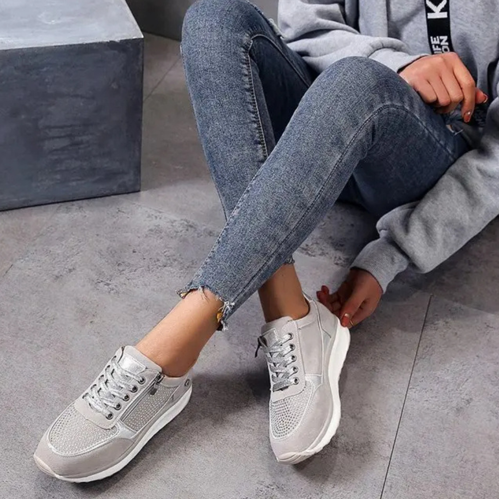 Nova Platform Sneakers